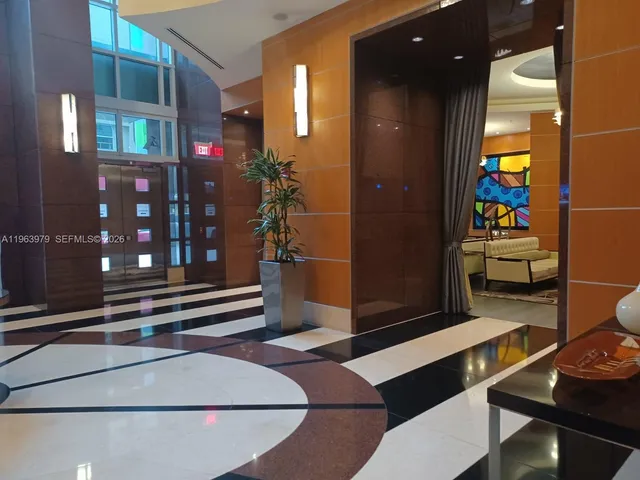 $2,000 | 253 Northeast 2nd Street, Unit 234, Miami, FL 33132