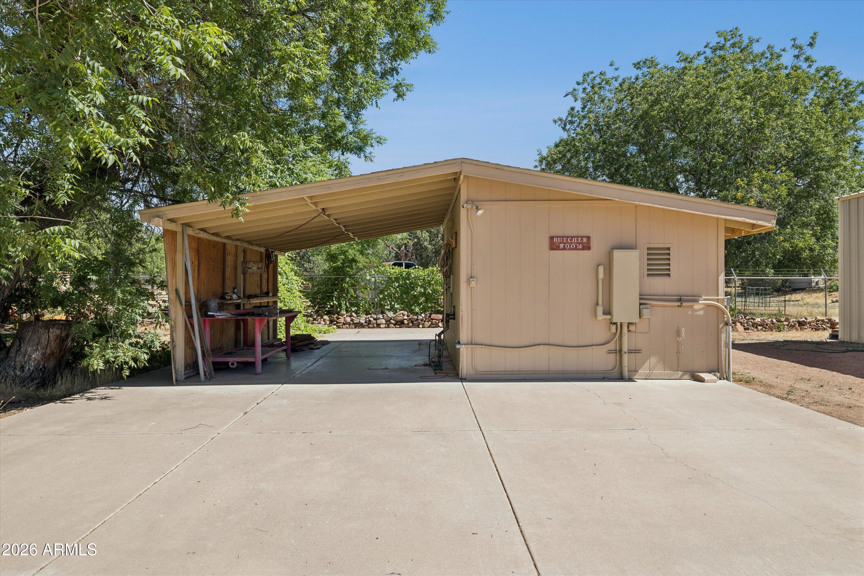 191 Cornerstone Way Payson, AZ 85541 - Photo 29 of 48 28-Carport & Butcher Shop