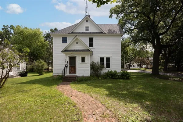 $265,000 | 520 12th Street Southeast, Menomonie, WI 54751