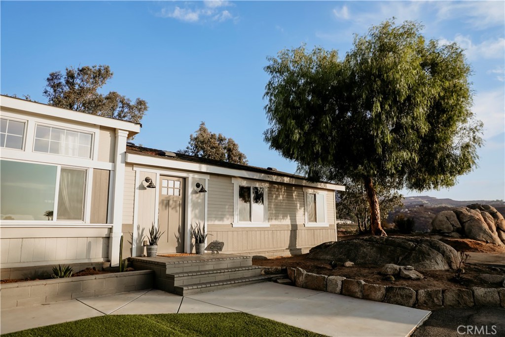 39220 Gray Squirrel Road Temecula, CA 92592 - Photo 9 of 67