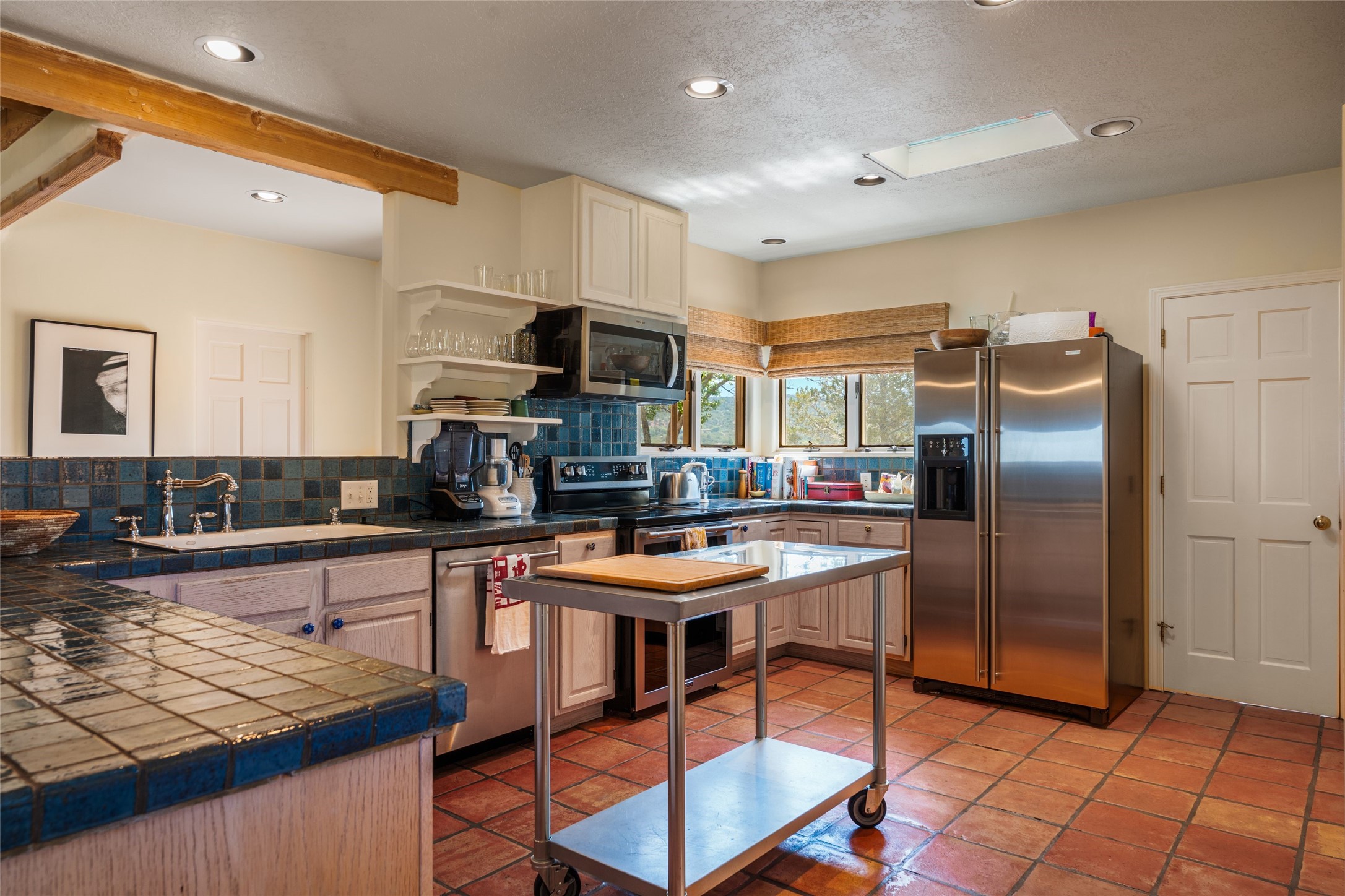 933 Stagecoach Road Santa Fe, NM 87501 - Photo 16 of 39 Kitchen