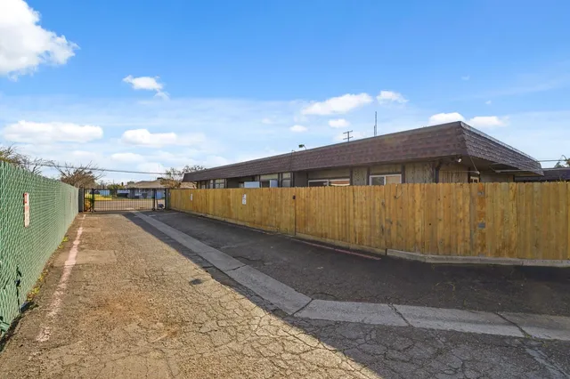 $175,000 | 3679 North Fruit Avenue, Fresno, CA 93705