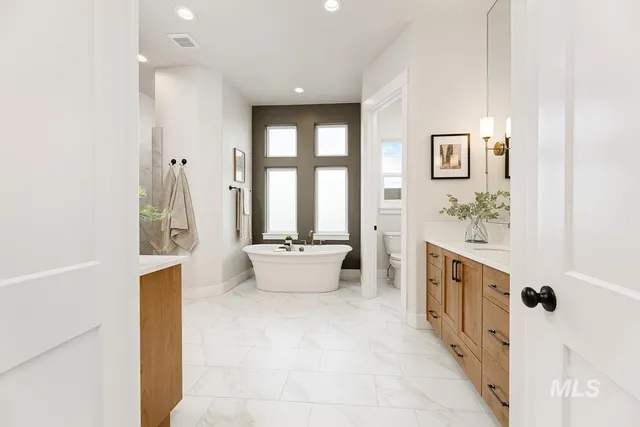 $1,172,408 | 6774 Saddle Bred Way, Star, ID 83669