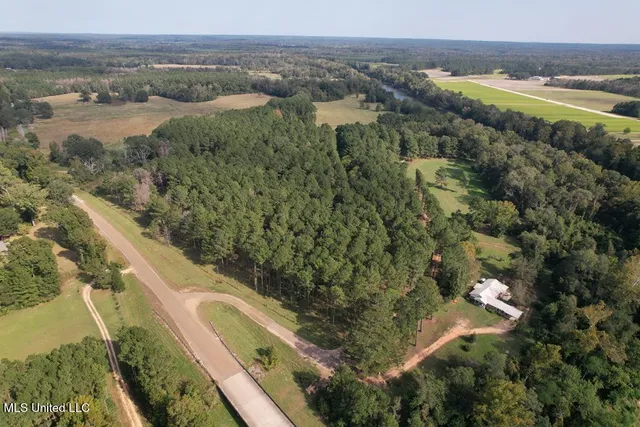 $500,000 | East Lower Rockport Road, Newhebron, MS 39140