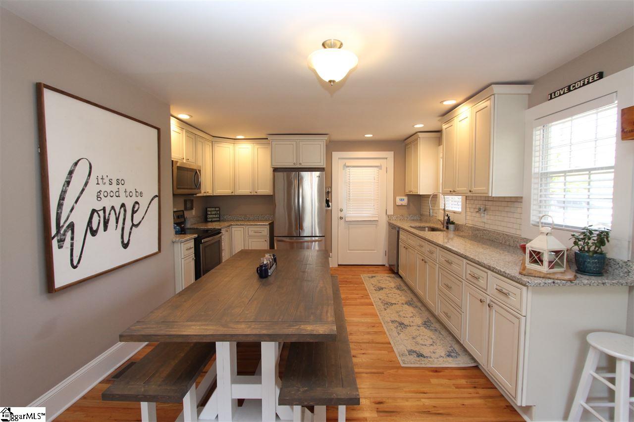 4 Hall Road Greenville, SC 29609 - Photo 2 of 28 Gallery Image 2
