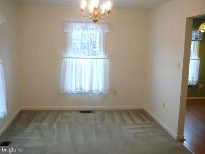 8329 Ridge Crossing Lane Springfield, VA 22152 - Photo 8 of 12 Dining Room