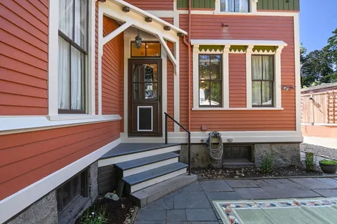 $819,900 | 97 Madison Street, New Bedford, MA 02740