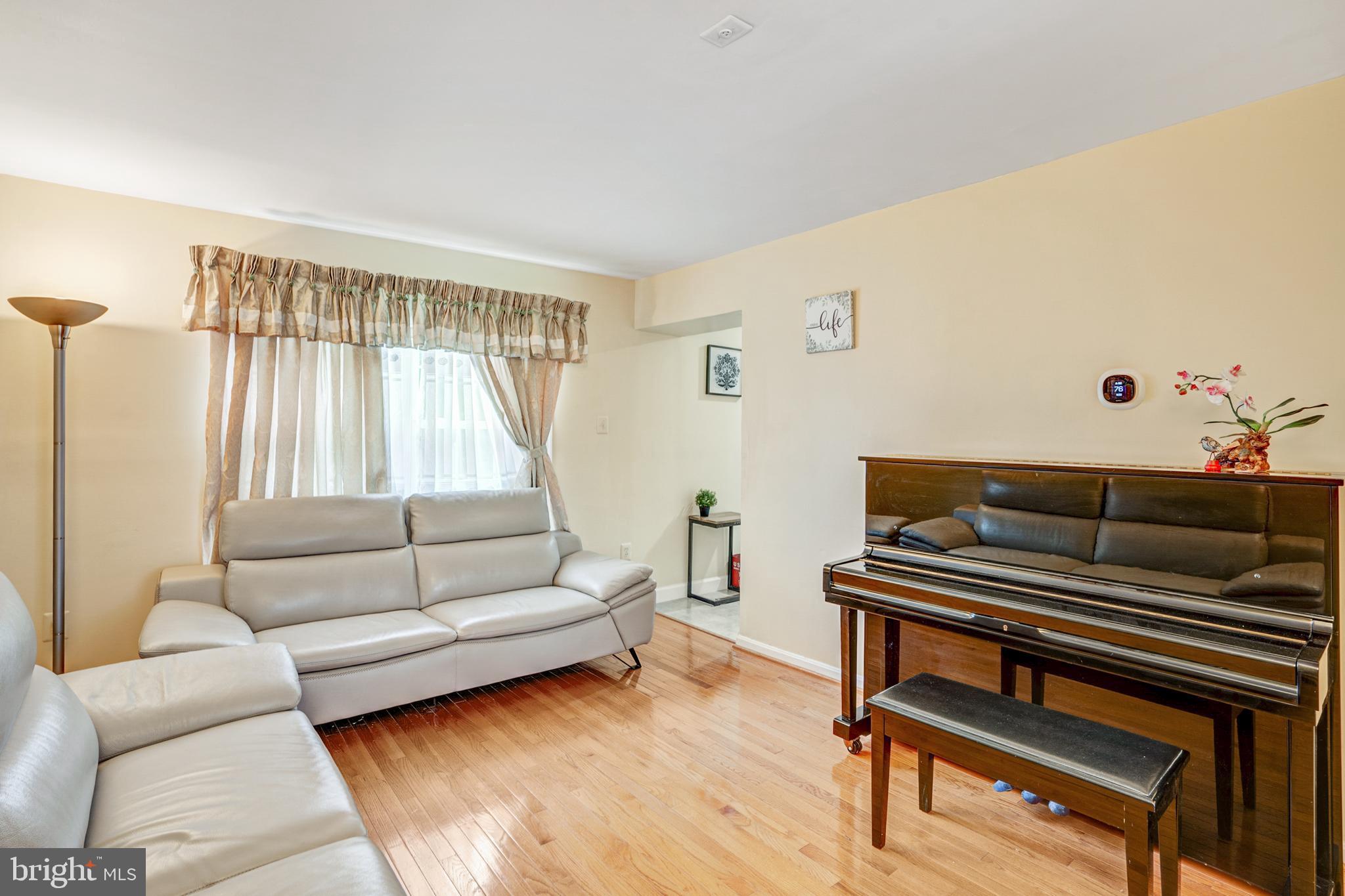 6104 Hunt Club Road Elkridge, MD 21075 - Photo 6 of 61 Gallery Image 6
