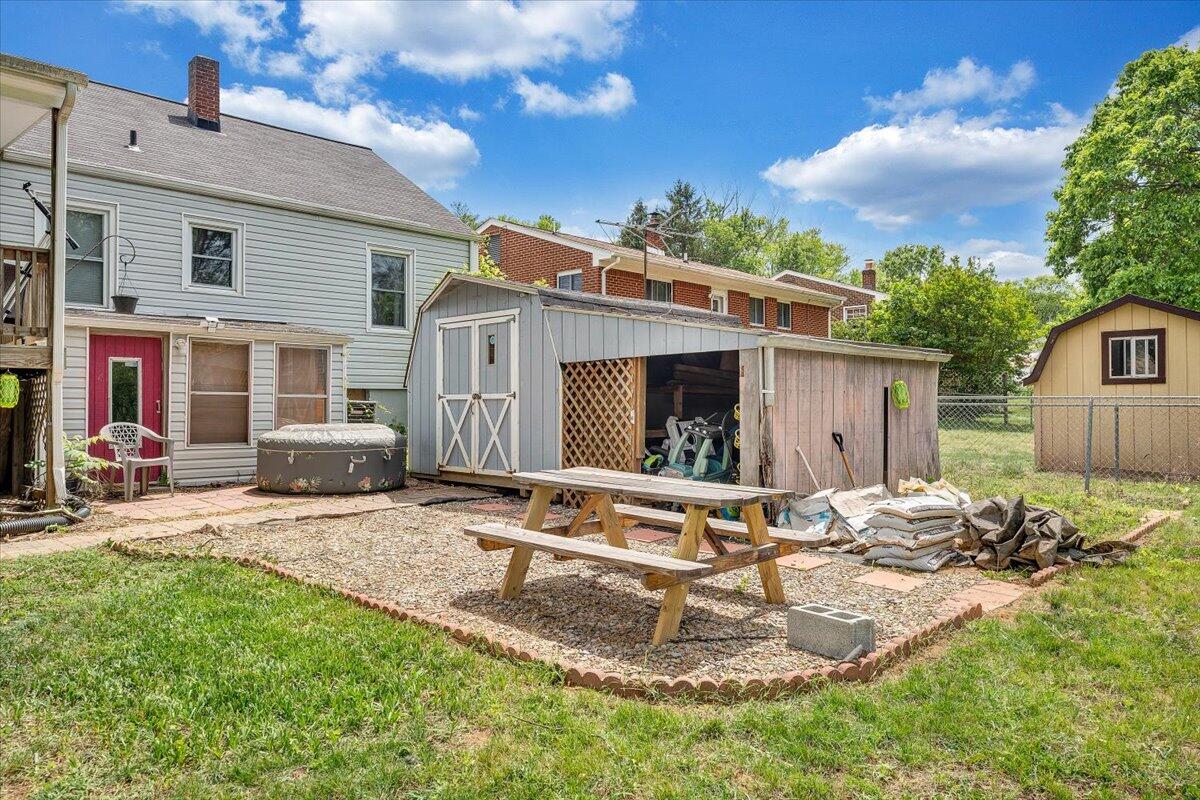 3305 Ventnor Road Southeast Roanoke, VA 24014 - Photo 33 of 69 33-MIB09231