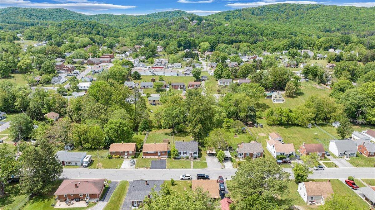 3305 Ventnor Road Southeast Roanoke, VA 24014 - Photo 49 of 69 49-DJI_20250507113608_0174_D_MIB