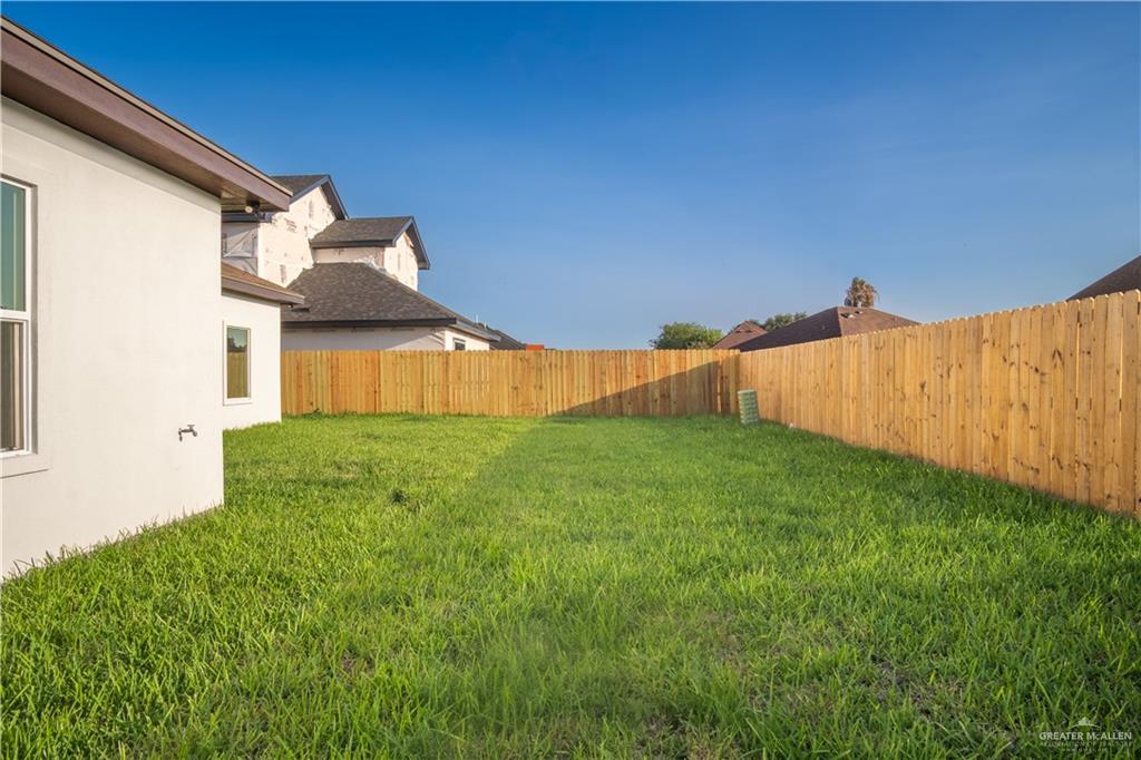 406 La Laguna Road Mission, TX 78572 - Photo 21 of 28