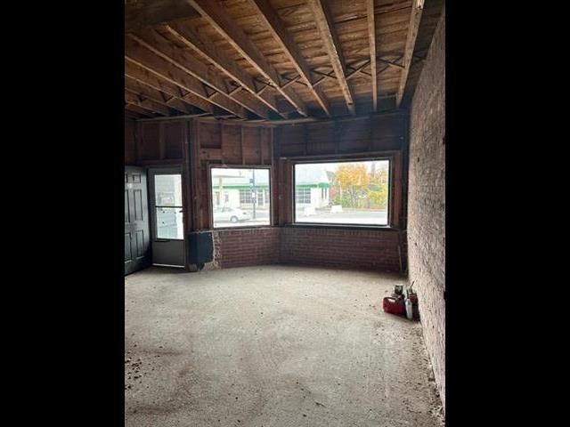 25 High Street Somersworth, NH 03878 - Photo 4 of 19