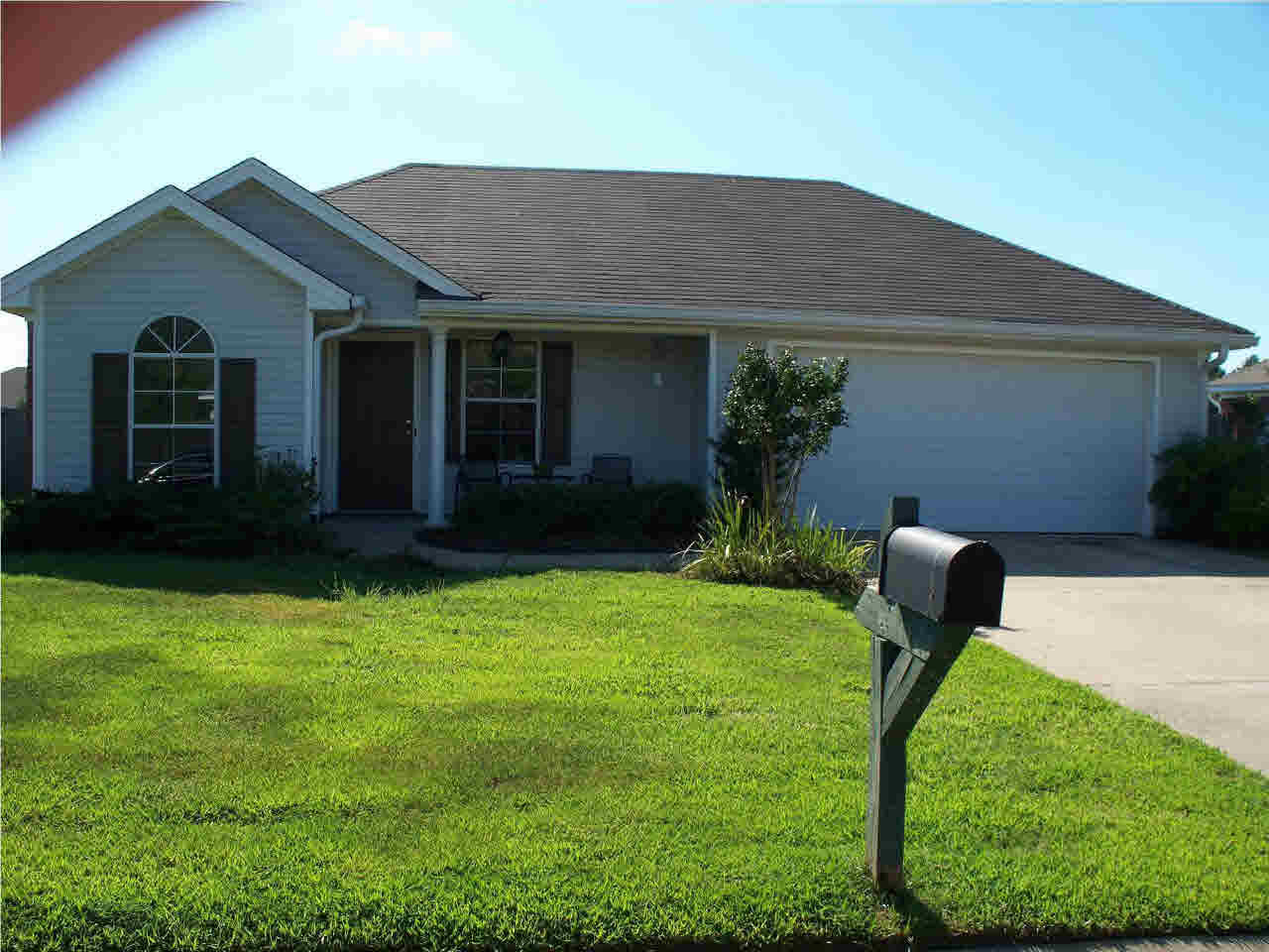 405 Timber Ridge Way Brandon, MS 39047 - Photo 1 of 19 Front