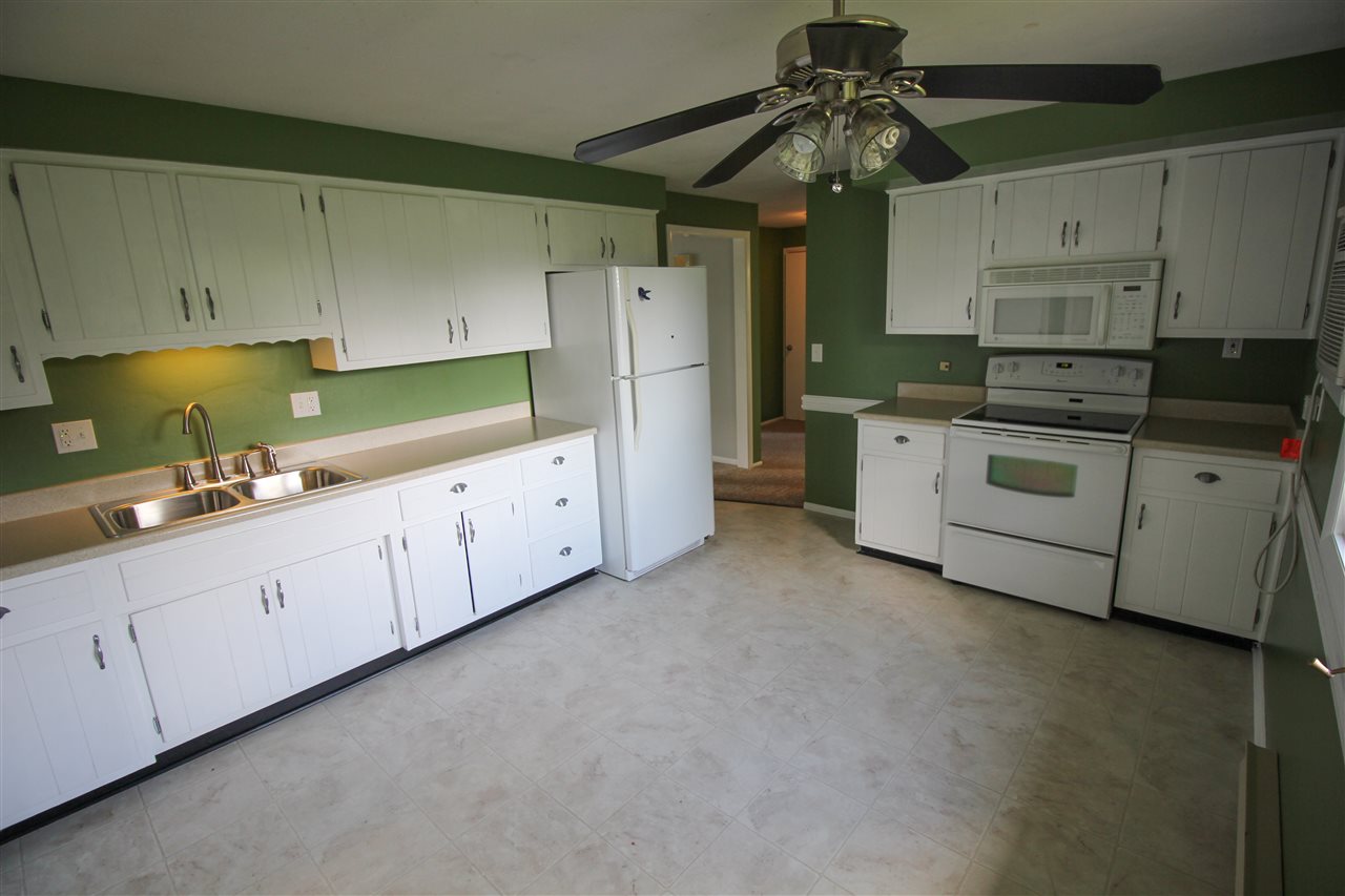 7733 Hosler Road Leo, IN 46765 - Photo 5 of 23 Gallery Image 5