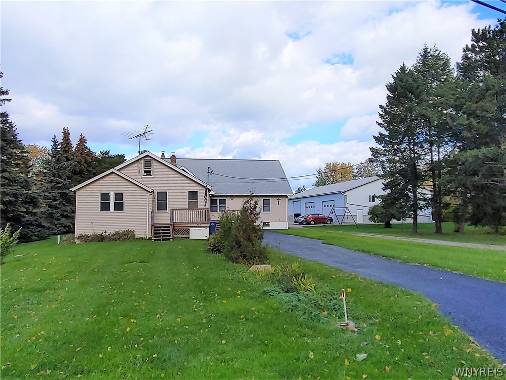 709 Lake Road Porter, NY 14174 - Photo 1 of 1 Gallery Image 1