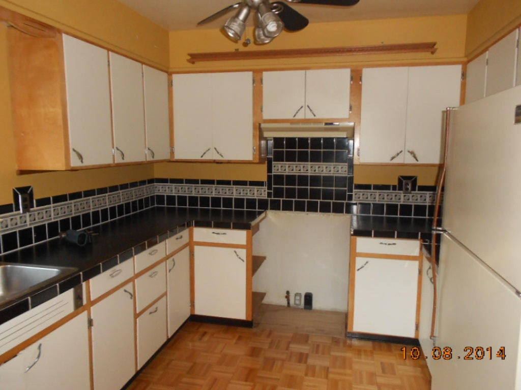 511 North Douglas Avenue Three Rivers, MI 49093 - Photo 4 of 13 DSCN7898