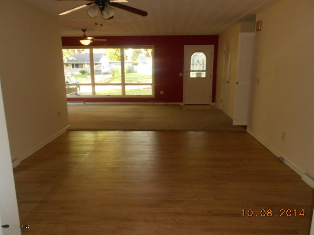 511 North Douglas Avenue Three Rivers, MI 49093 - Photo 7 of 13 DSCN7901