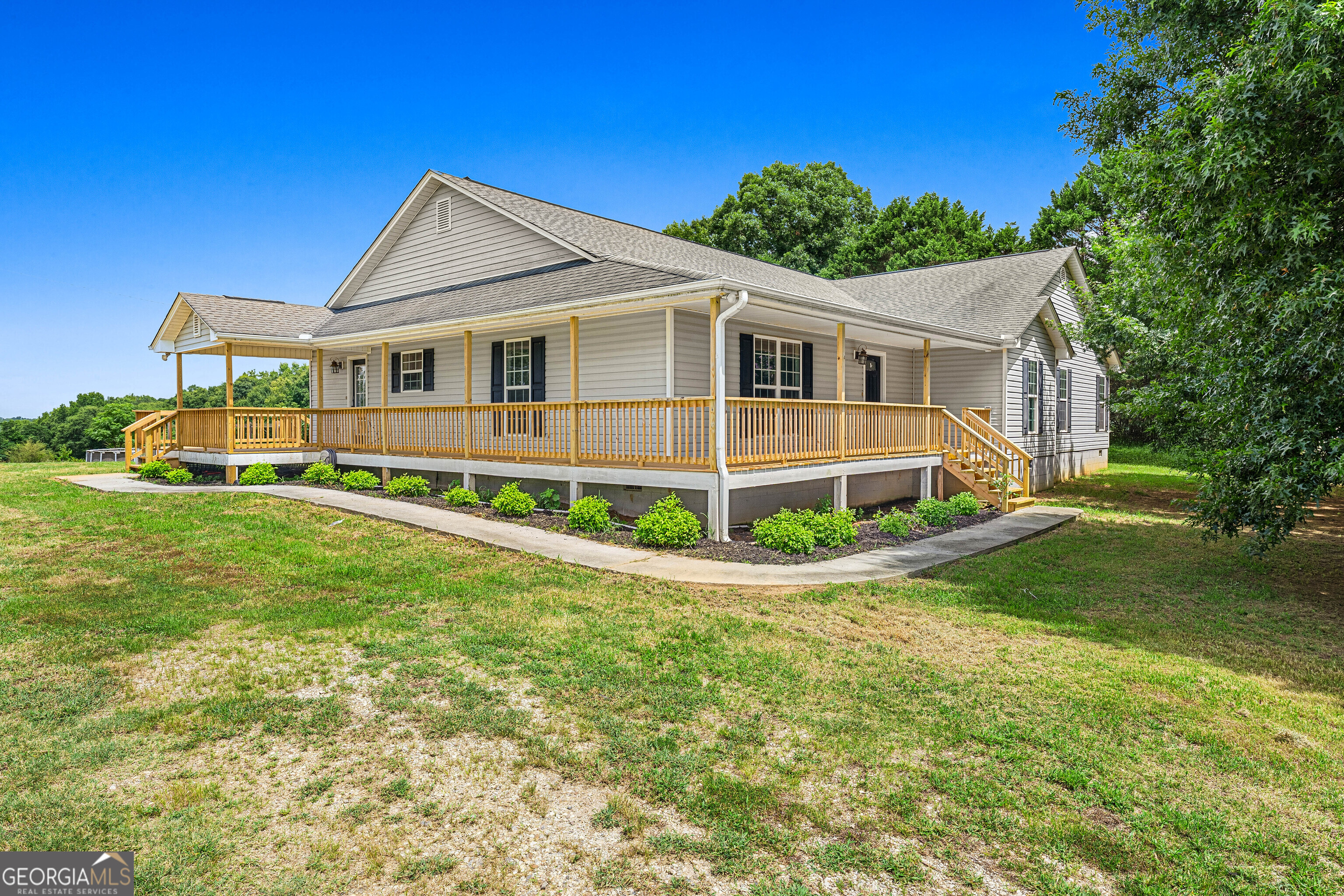 3030 Pulliam Mill Road Dewy Rose, GA 30634 - Photo 1 of 44