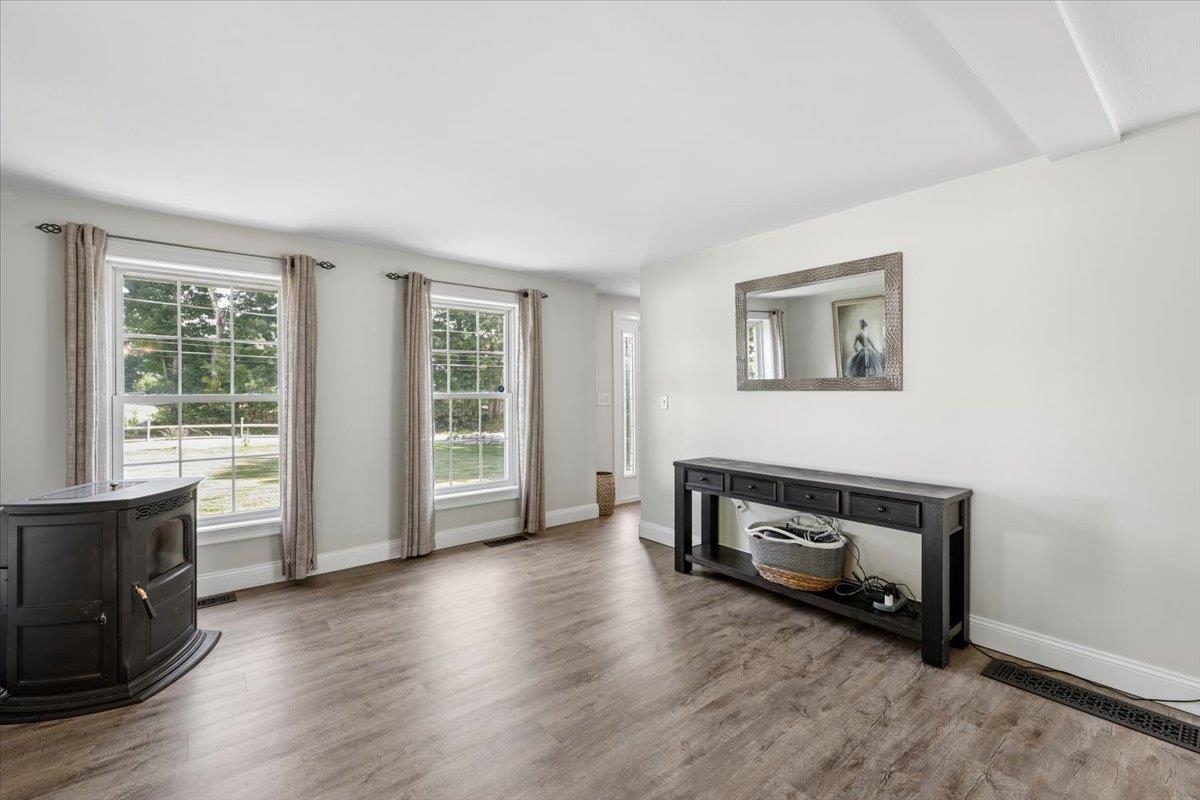 110 Middle Road Deerfield, NH 03037 - Photo 19 of 52 Gallery Image 19