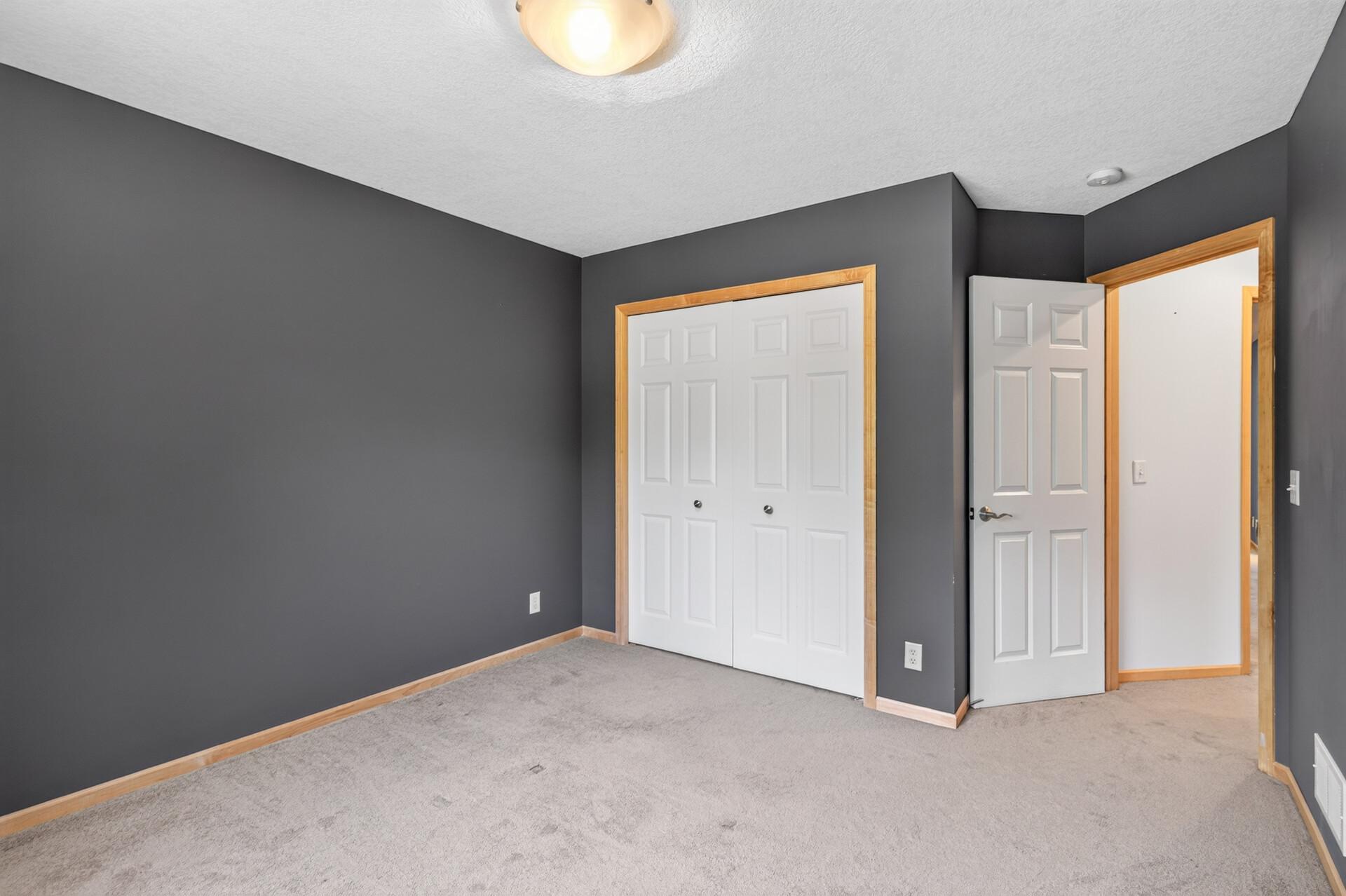 633 Burlington Road St. Paul, MN 55119 - Photo 32 of 70