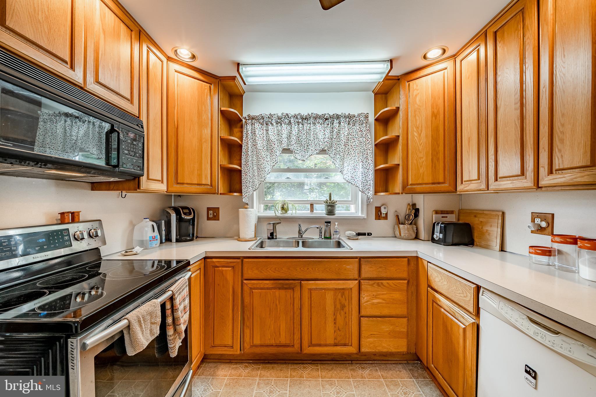 53 Prizer Road Phoenixville, PA 19460 - Photo 18 of 48