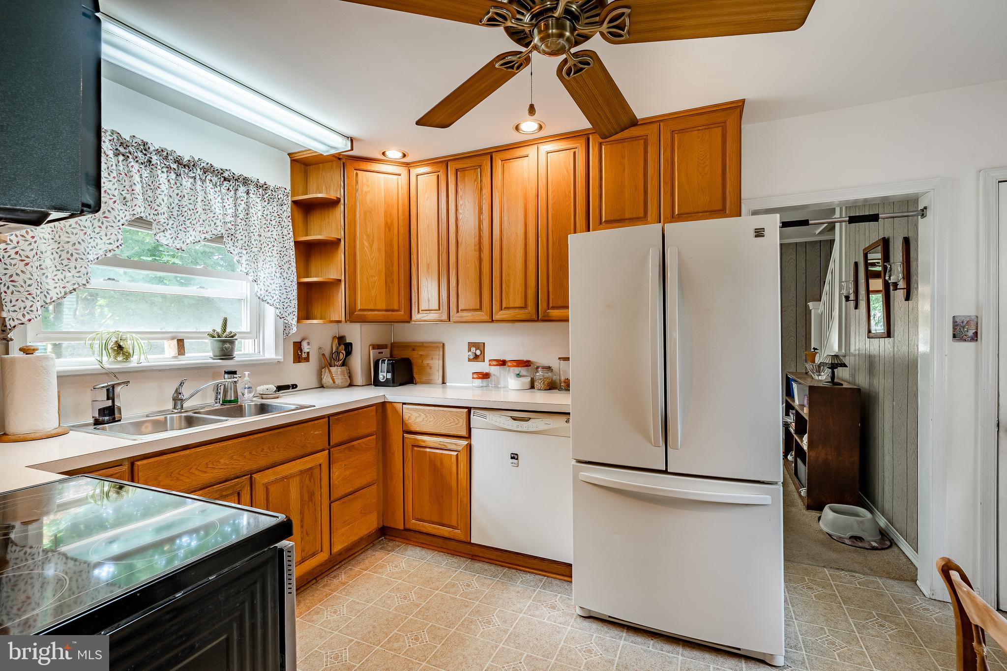 53 Prizer Road Phoenixville, PA 19460 - Photo 20 of 48 Kitchen