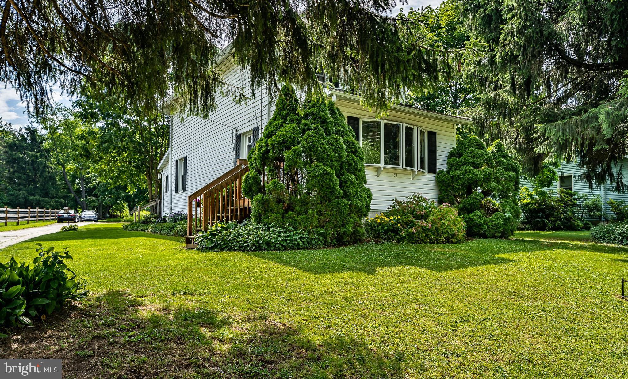 53 Prizer Road Phoenixville, PA 19460 - Photo 2 of 48 53 Prizer Rd