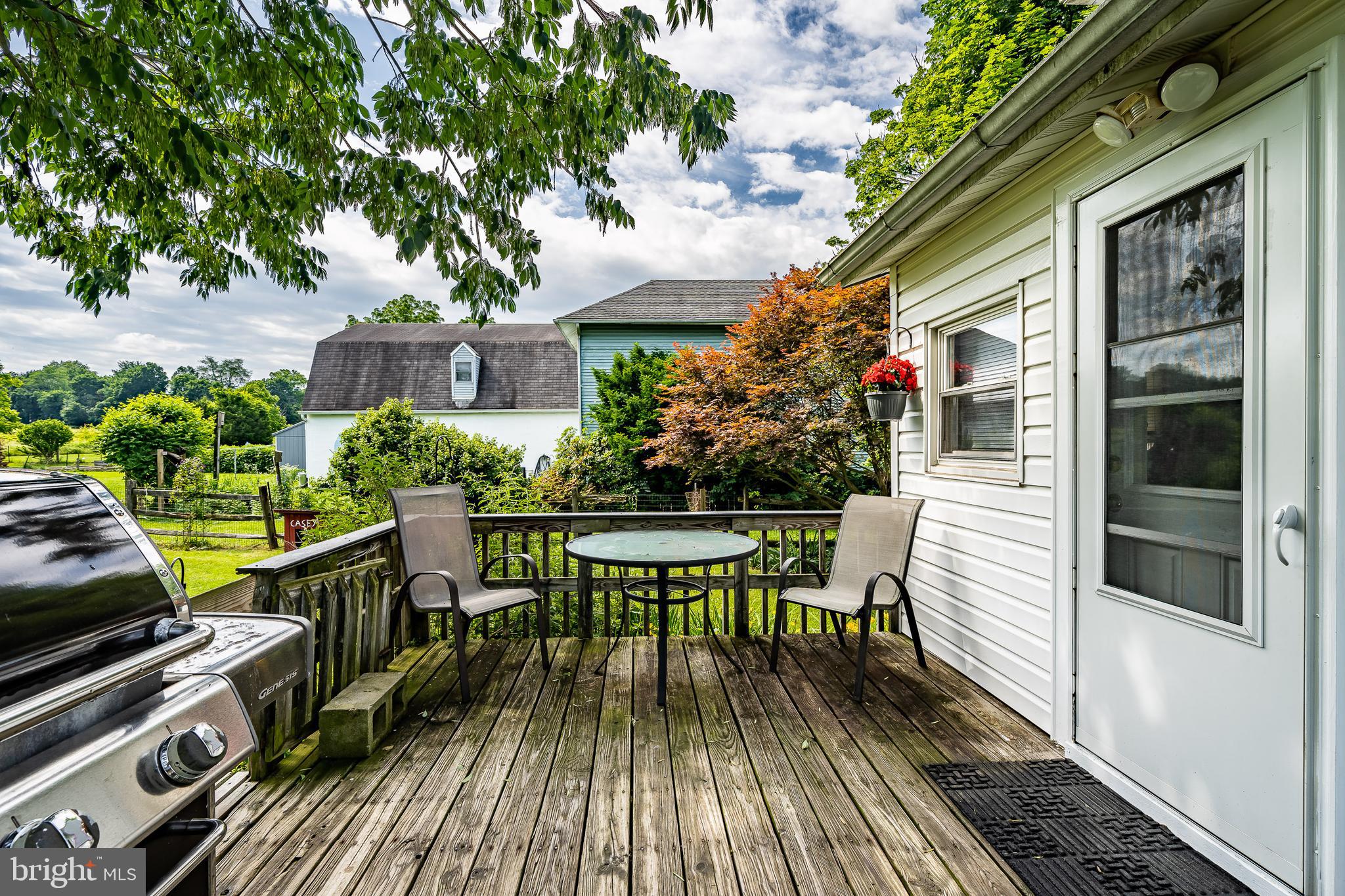 53 Prizer Road Phoenixville, PA 19460 - Photo 32 of 48 Deck