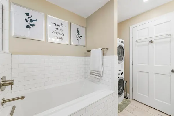 $4,500 | 1045 Washington Street, Unit 1, Newton, MA 02465