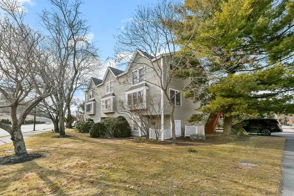 $4,500 | 1045 Washington Street, Unit 1, Newton, MA 02465