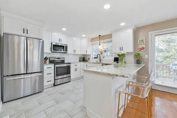 $4,500 | 1045 Washington Street, Unit 1, Newton, MA 02465
