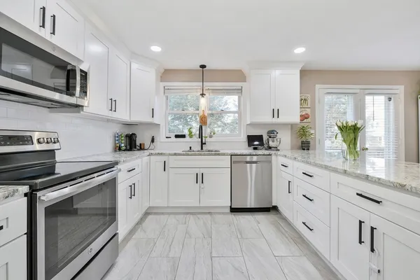 $4,500 | 1045 Washington Street, Unit 1, Newton, MA 02465