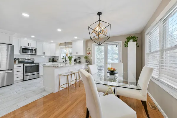 $4,500 | 1045 Washington Street, Unit 1, Newton, MA 02465