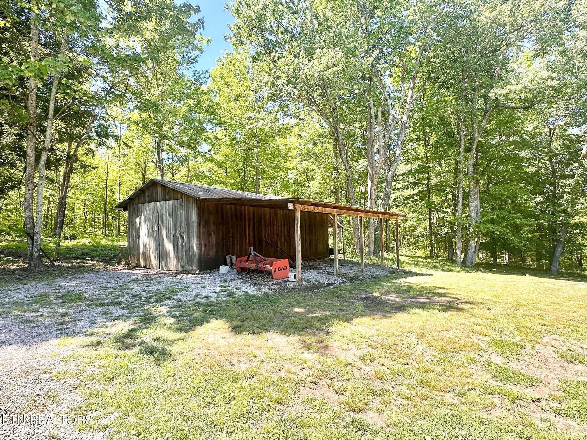 320 Reed Place Monterey, TN 38574 - Photo 22 of 33
