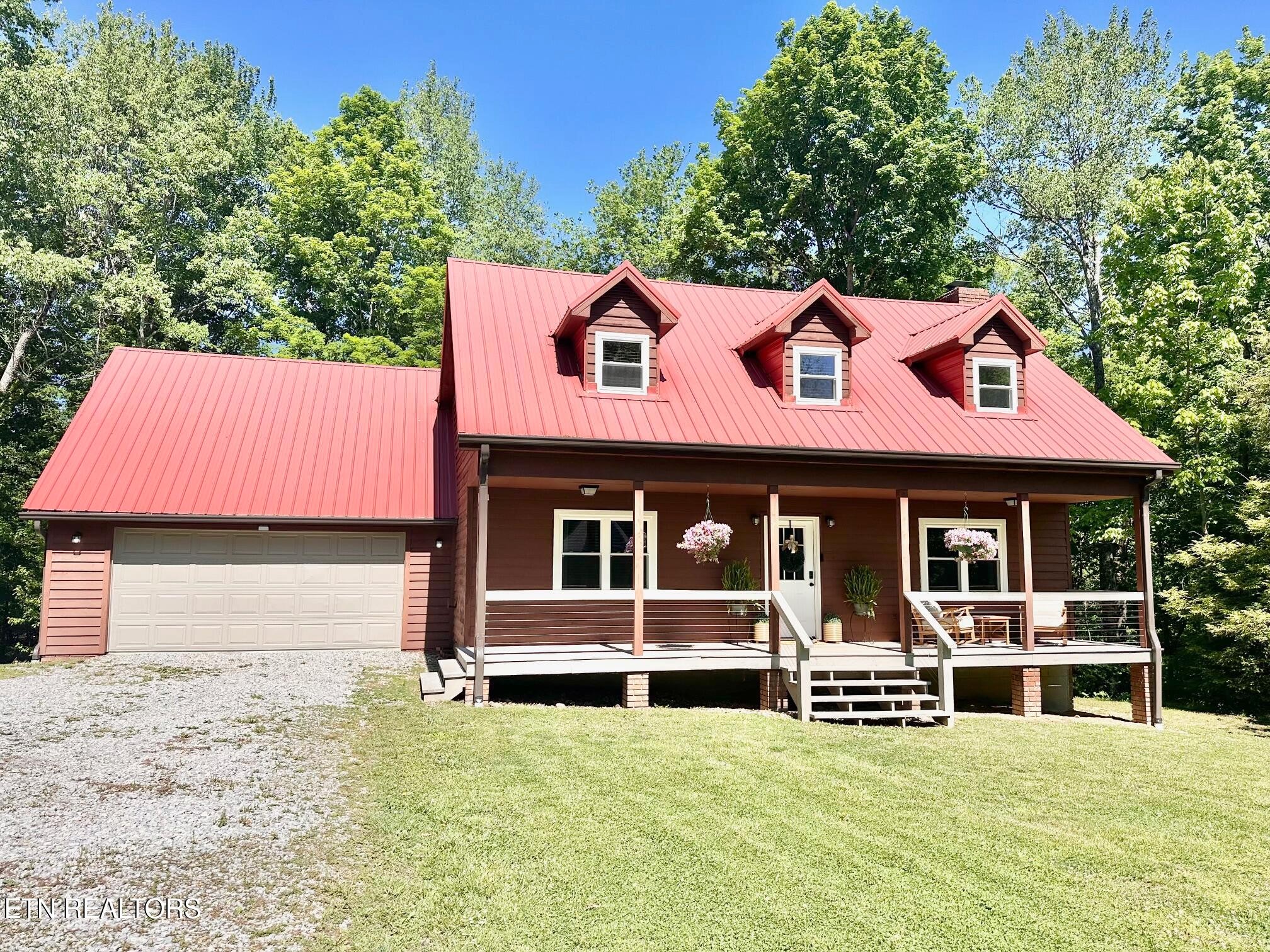 320 Reed Place Monterey, TN 38574 - Photo 4 of 33