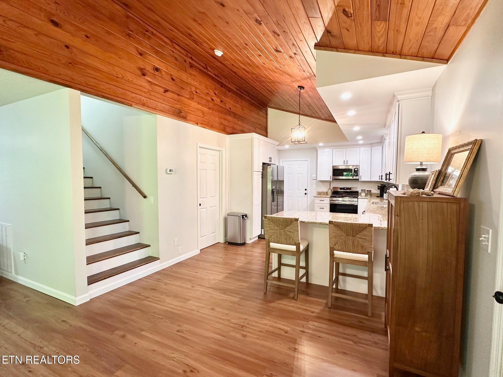 320 Reed Place Monterey, TN 38574 - Photo 7 of 33