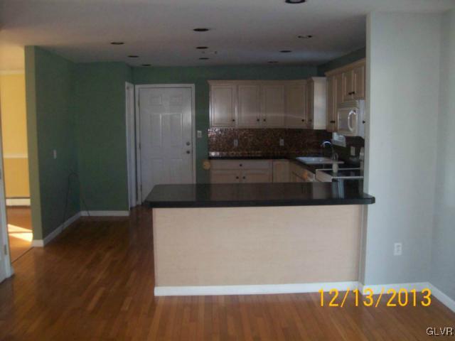 3945 Devonshire Road Bethlehem, PA 18020 - Photo 3 of 12 Gallery Image 3