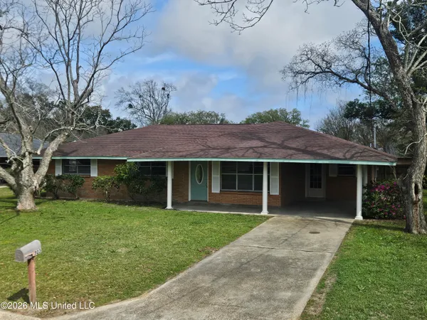 $199,900 | 703 South Forest Avenue, Long Beach, MS 39560