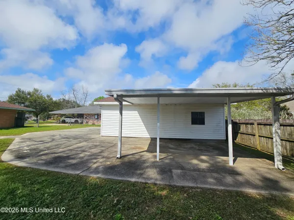 $199,900 | 703 South Forest Avenue, Long Beach, MS 39560
