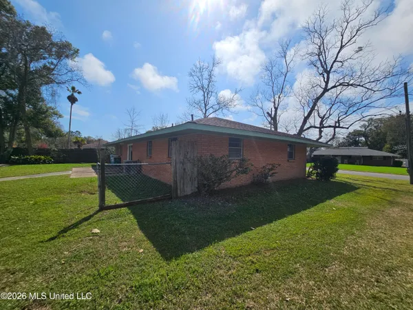$199,900 | 703 South Forest Avenue, Long Beach, MS 39560