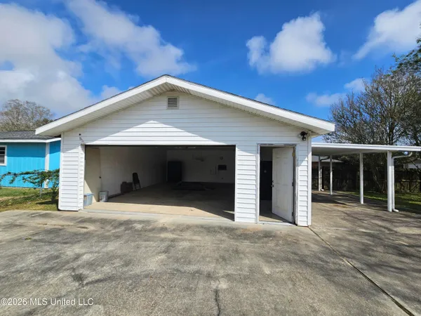 $199,900 | 703 South Forest Avenue, Long Beach, MS 39560