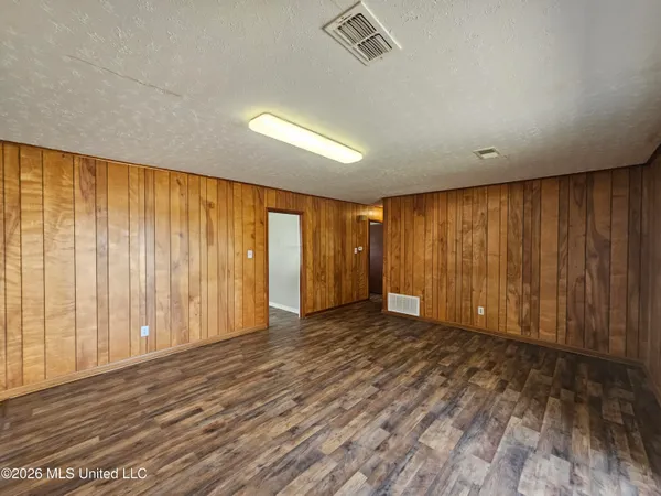 $199,900 | 703 South Forest Avenue, Long Beach, MS 39560