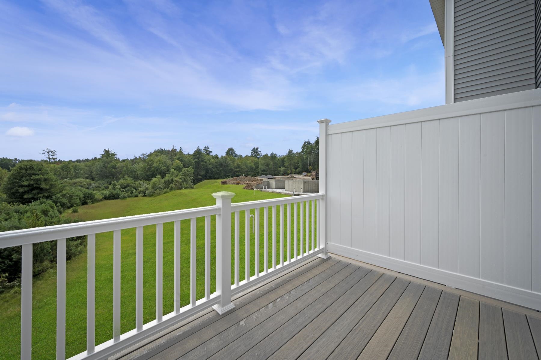 35 Crestview Way Raymond, NH 03077 - Photo 13 of 28