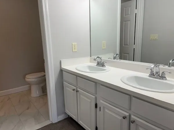 $3,200 | 8 Ledgewood Way, Unit 10, Peabody, MA 01960