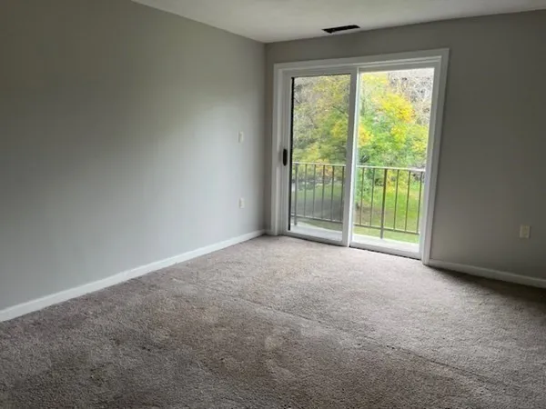 $3,200 | 8 Ledgewood Way, Unit 10, Peabody, MA 01960