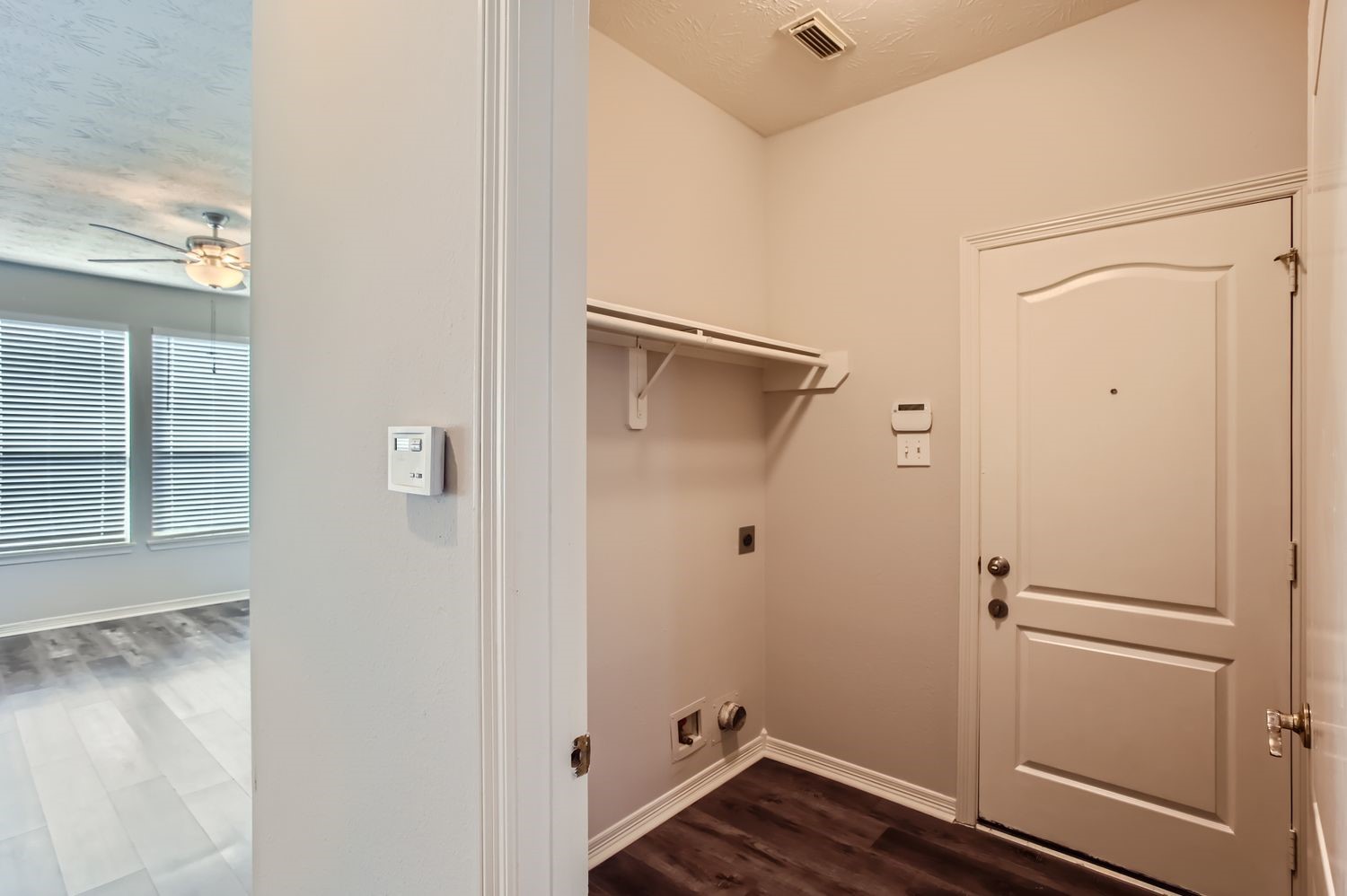 3138 Red Rover Court Spring, TX 77373 - Photo 20 of 21 Laundry Room