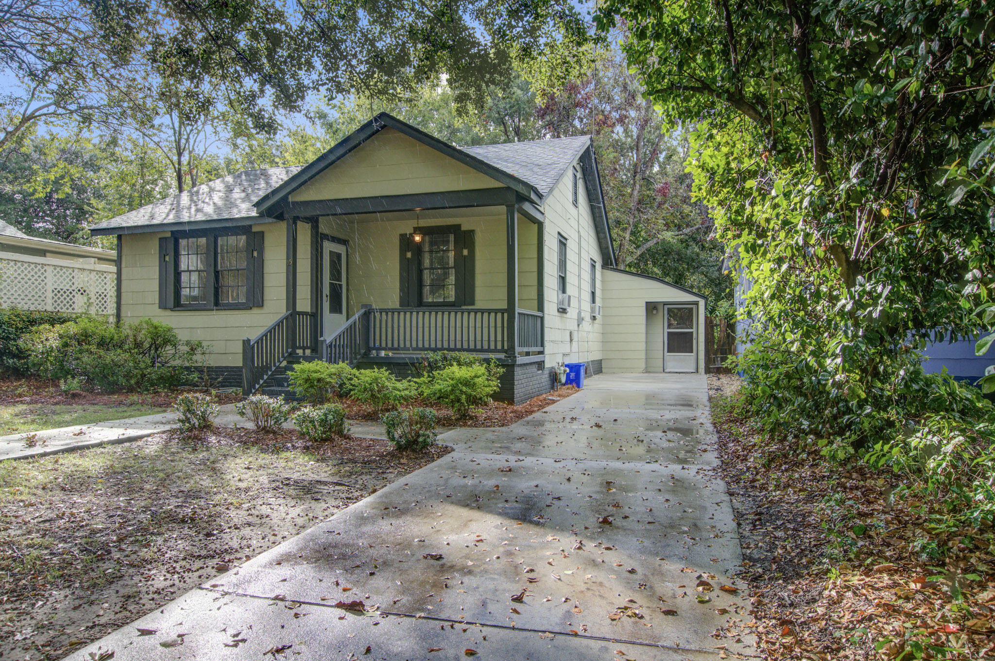 15 Addlestone Avenue Charleston, SC 29403 - Photo 7 of 18 15Addlestone-CalSiglerPhotography (25)