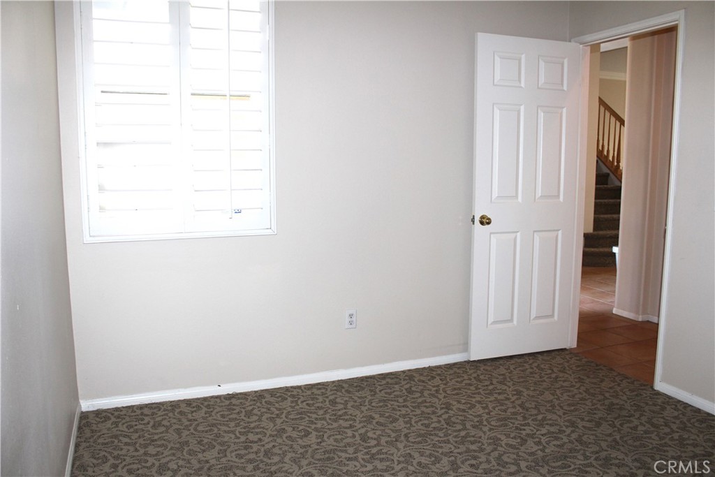 7881 Margaux Place Rancho Cucamonga, CA 91739 - Photo 37 of 41 an empty room with a window