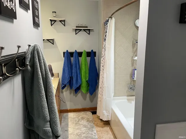 $479,000 | 9071 North Shore Drive, Bremen, IN 46506