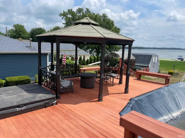 $479,000 | 9071 North Shore Drive, Bremen, IN 46506